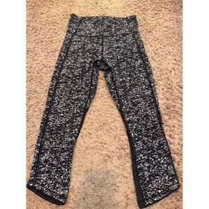 Lululemon Cropped Mesh Panel Leggings Black White Print Size 2-4